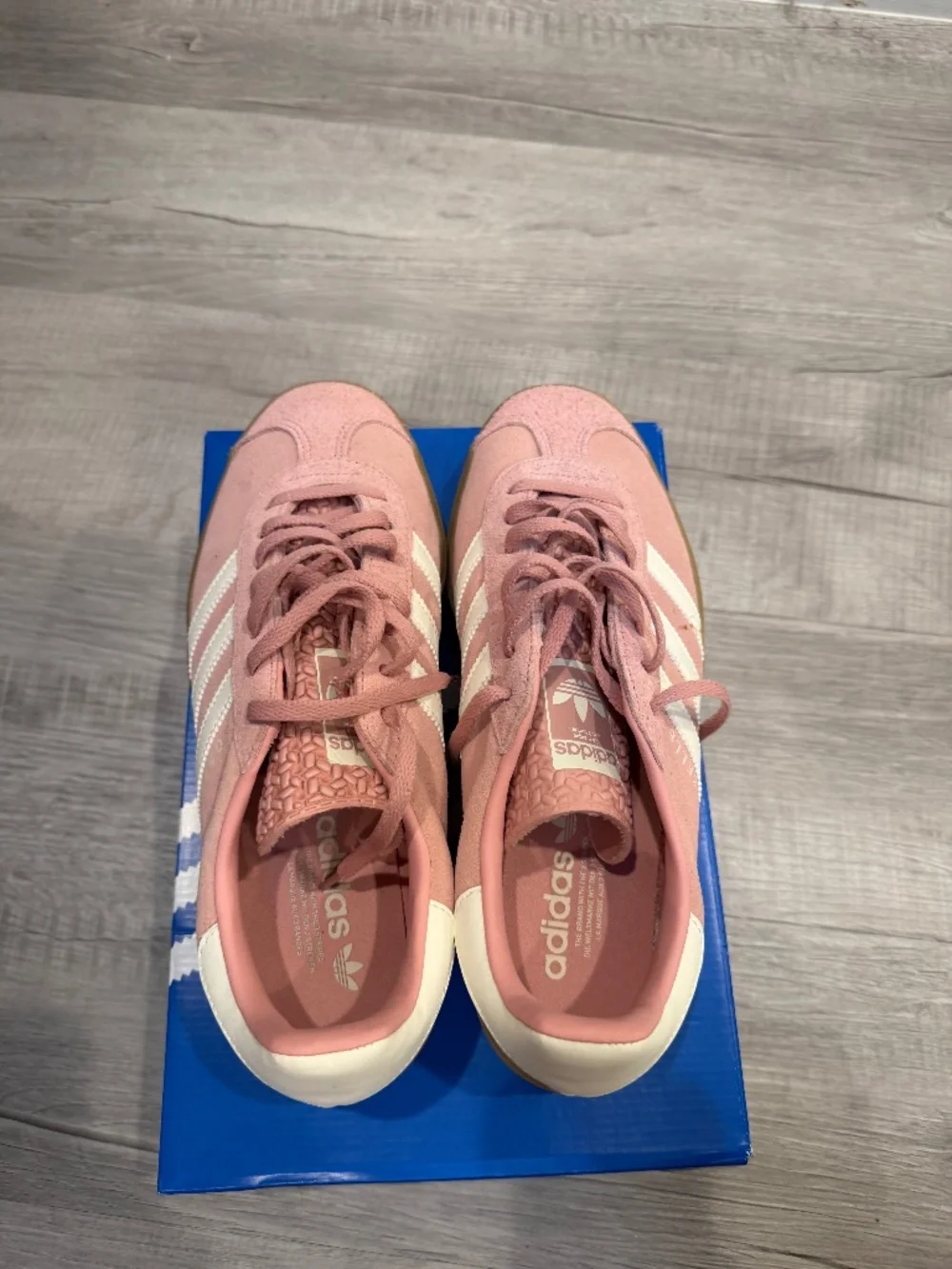 Women shoes